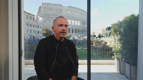 Eros Ramazzotti Arriva A Roma Il Vita Ce N Tour Video Rai News
