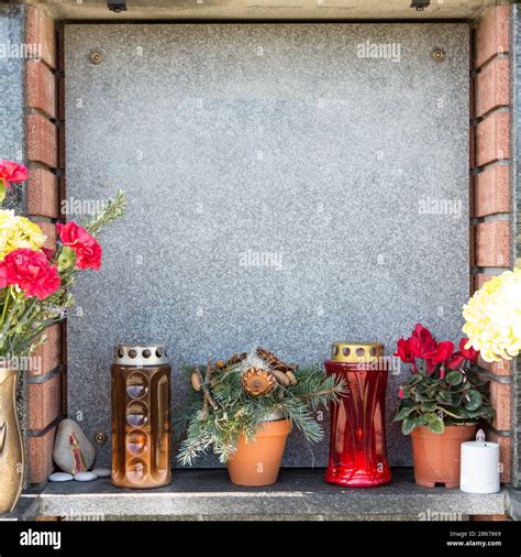 people remembering their loved ones who died Stock Photo - Alamy