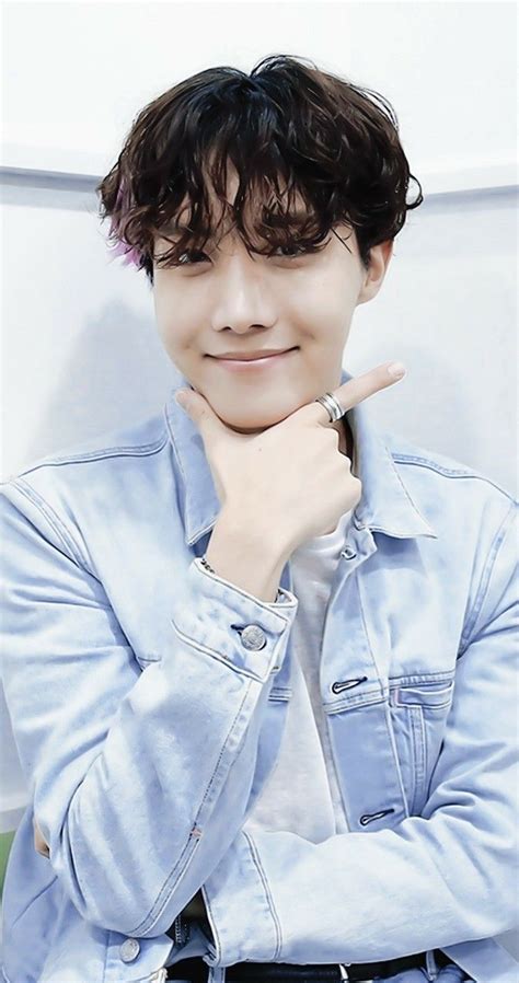 See more ideas about bts, bts bangtan boy, bangtan. UwU♡ J Hope Hoseok Hobi BTS #JHOPE BTS #HOBI #HOSEOK ...