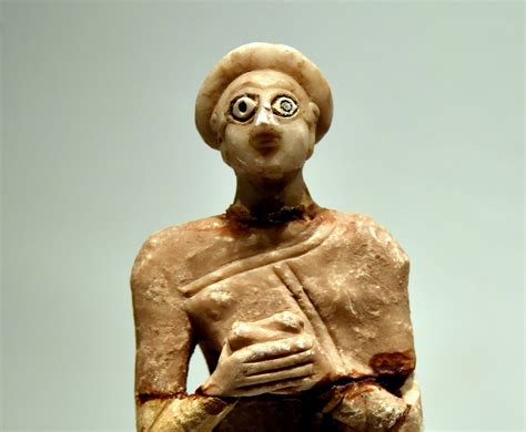 Statue Of A Female Sumerian Worshipper From Khafajah Detail