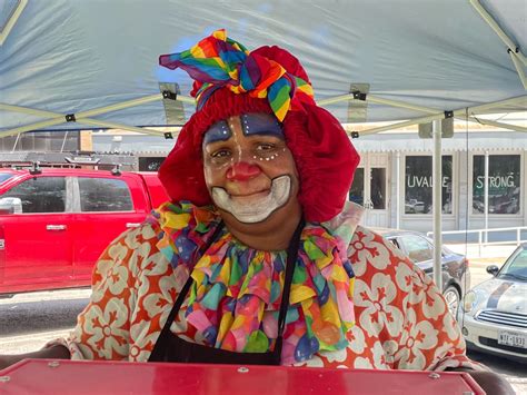 In Uvalde A Woman In Clown Colors Makes Kids Smile Ncpr News