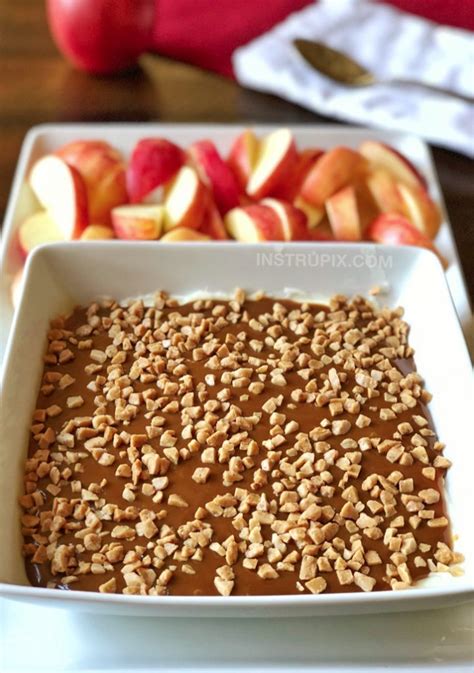 Easy Caramel Cheesecake Apple Dip