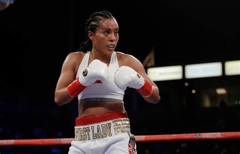 Female Stars Will Help Hbo Boxing Ride Off Into Sunset Daily News
