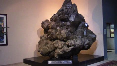 The Largest Known Crystal Cluster In The World Geology Page