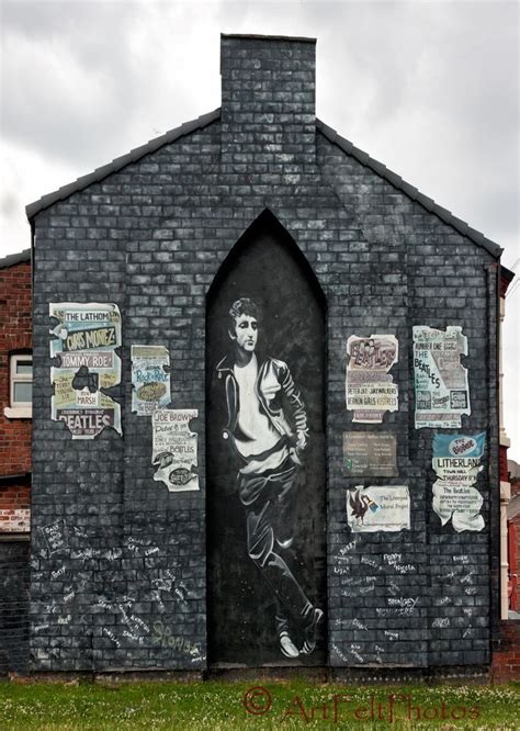 What is scouse?) start from learning more about the famous let it be rock star group, the beatles fans will be delighted to discover the albert dock exhibition dedicated to them. 15000-beatles-grafitti | Grafitti, Liverpool city ...