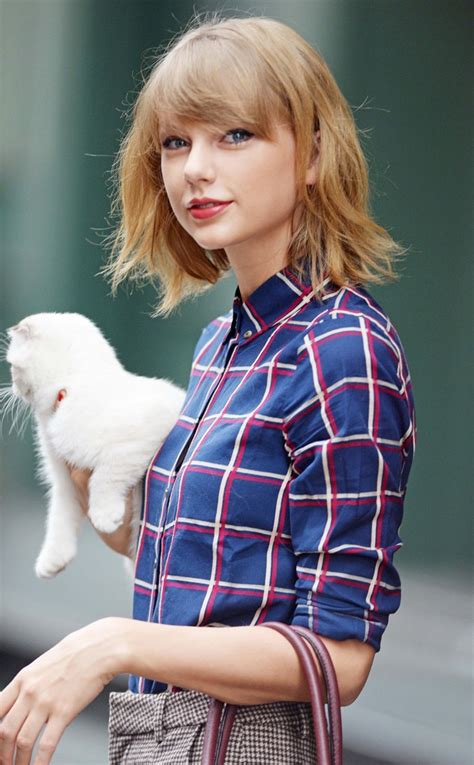 Taylor Swift From The Big Picture Todays Hot Photos E News