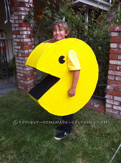 How to dress like inky, blinky, pinky or clyde. Want a Fun and Easy Homemade Costume? Be Pac-Man! | Easy homemade costumes, Homemade costumes ...