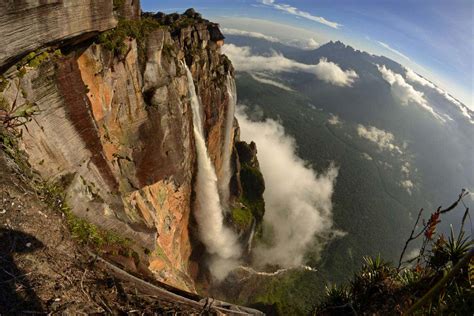 10 Of The Worlds Tallest Waterfalls Eu Vietnam Business Network Evbn