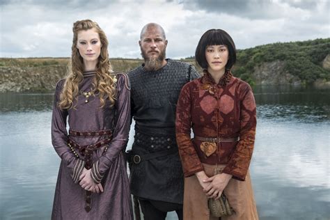Vikings S4 Cast Alyssa Sutherland Queen Aslaug Travis Fimmel