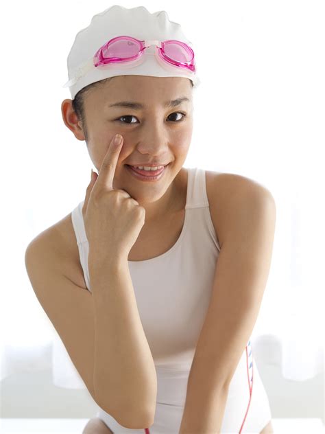Maki Fukumi Japanese Cute Idol Sexy White Swimsuit Part Photo JAV