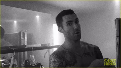Adam Levine Goes Butt Naked In Maroon 5 S This Summer S Gonna Hurt