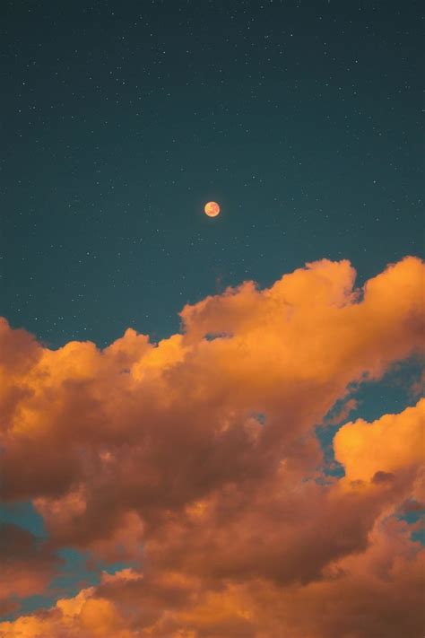 10 Incomparable Night Sky Wallpaper Aesthetic You Can Use It For Free