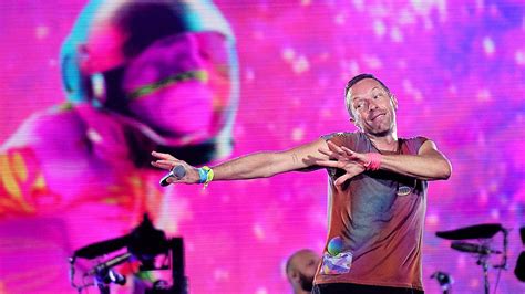 El Universo Optimista De Coldplay Se Expande En Barcelona