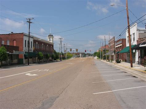 And leave at 12:13 pm. Cullman, AL : Sunday morning in old downtown Cullman photo ...