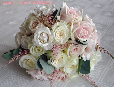 Vickys Bridal Bouquet Of Cream Avalanche And Sweet Avalanche Roses