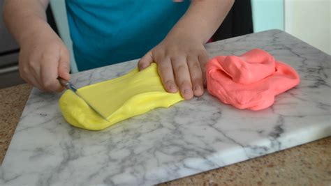 Make This Diy Butter Slime Using Clay