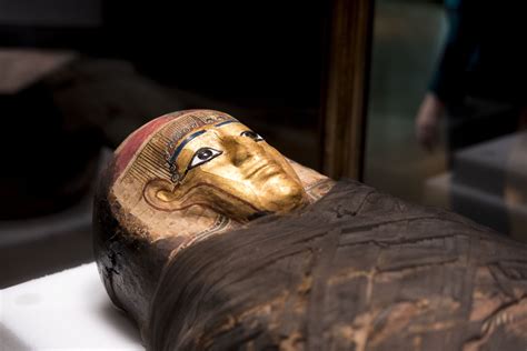 2500 Year Old Intact Coffins Discovered In Egypt