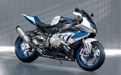 1680x1050 Resolution White And Blue Sports Bike Bmw Motorcycle