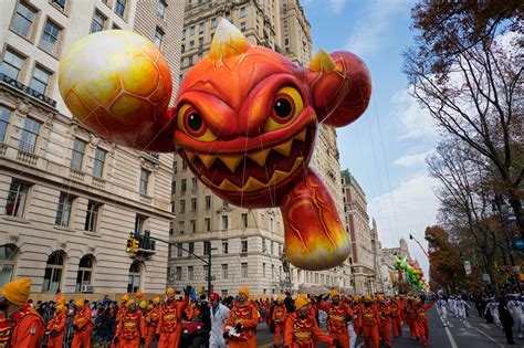 Sights From The Macys Thanksgiving Day Parade New York Post