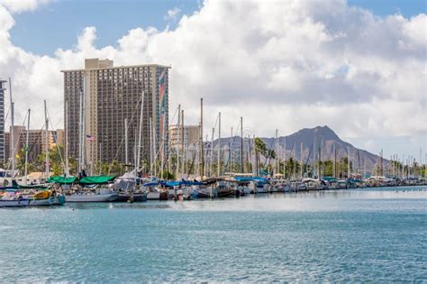 Ala Wai Boat Harbor Imagen De Archivo Editorial Imagen De Marina