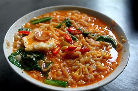 Yuk kita coba cara membuat seblak basah sendiri berikut ini. Cara Membuat Seblak Mie Yang Enak dan Sedehana
