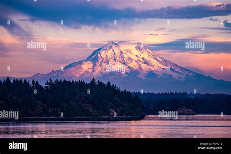Evening Puget Sound Hi Res Stock Photography And Images Alamy