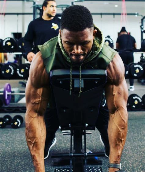 Danielle Hunter The Most Jacked Player In The Nfl