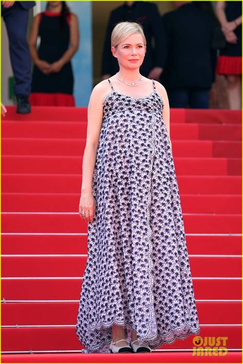 Pregnant Michelle Williams Hits The Red Carpet For A Screening Of Her