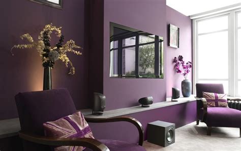 Сиреневый цвет в интерьере гостиной: как сочетать светлый тон в комнате