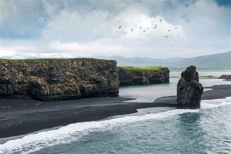 13 Best Things To Do In Iceland Road Affair Black Sand Beach