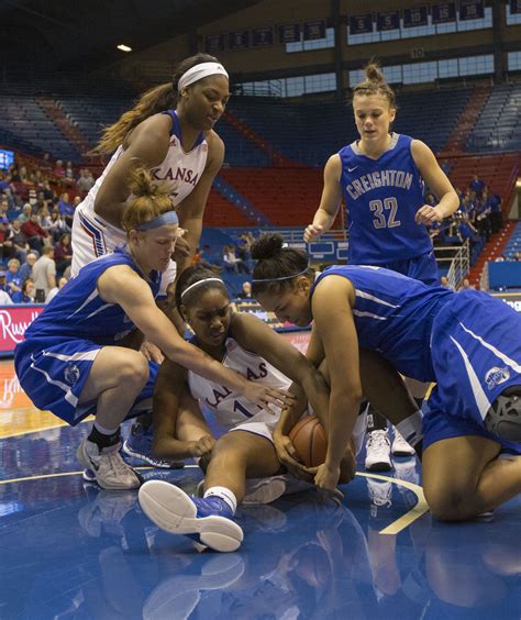 Photo Gallery Kansas Womens Basketball Vs Creighton News Sports Jobs Lawrence Journal
