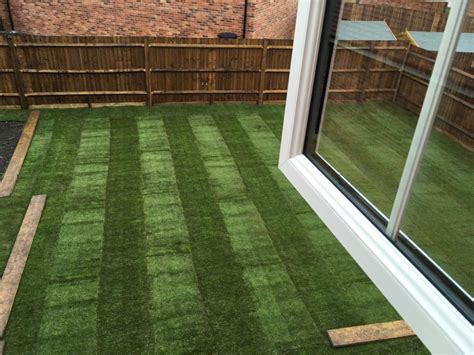 Patches Of Dead Lawn — Bbc Gardeners World Magazine