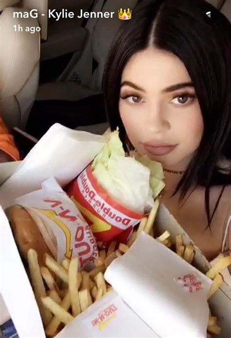 Kylie Jenner Goes Vegan And Divides Snapchat Fans Daily Star
