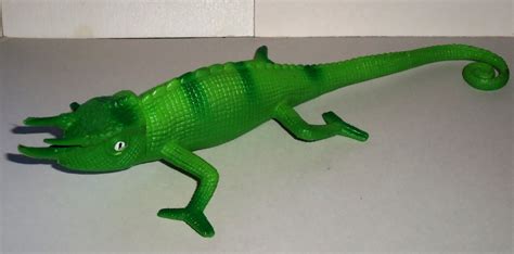 Greenbrier 9 Long Plastic 3 Horned Chameleon Lizard Toy Animal Figure
