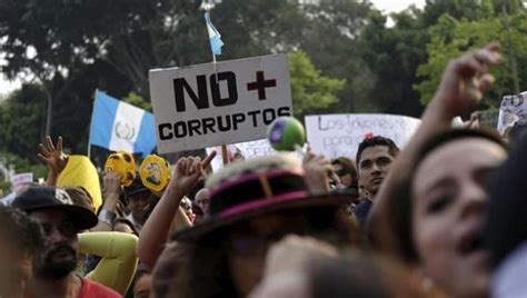 Guatemalan Fraud Probe Opens Door For President To Face Trial News Telesur English