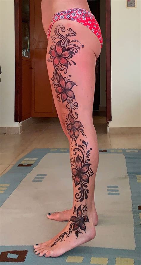 You can also use glitters to beautify the pattern. My full leg henna tattoo | Leg henna, Henna tattoo ...