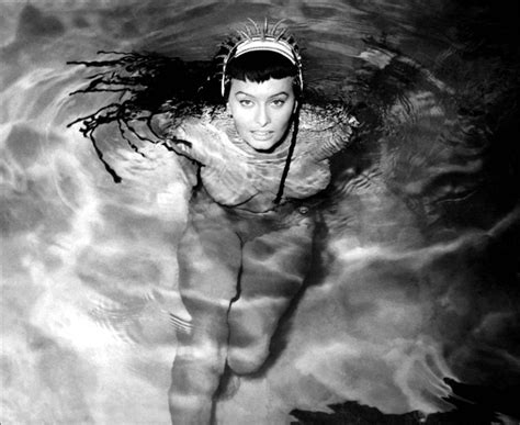 Sophia Loren Nuda ~30 Anni In Due Notti Con Cleopatra