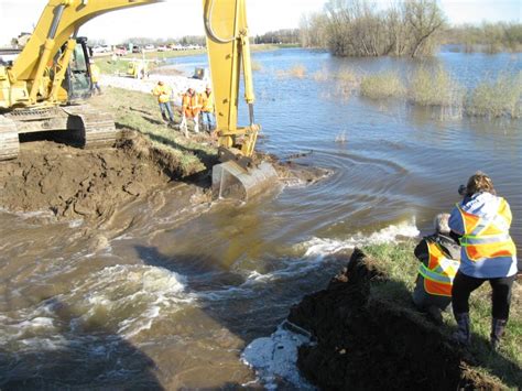 Manitoba flood relief project wins Manitoba's top consulting engineering award - Canadian ...