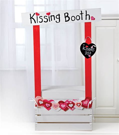Kissing Booth Joann