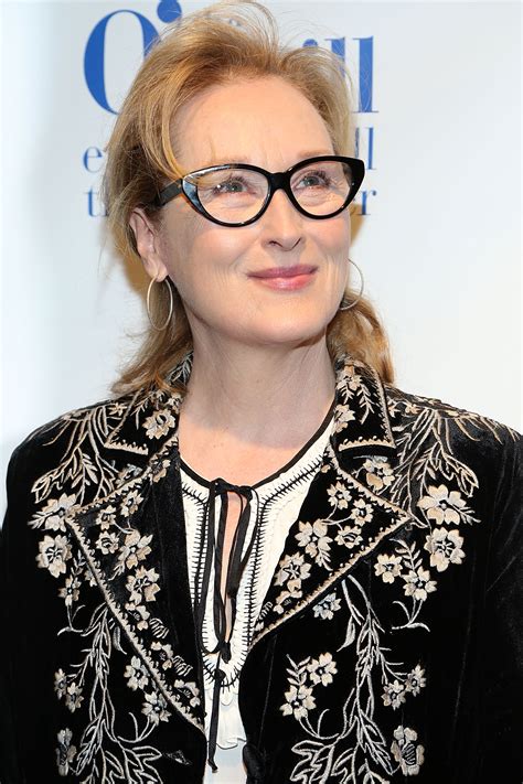 She made her stage debut in 1975 with the public theater production of trelawny of the 'wells'. Beautiful photos of Oscar winning actress Meryl Streep ...