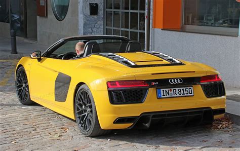 Combined co2 emissions in g/km*: An open-and-shut case: new Audi R8 Spyder scooped ...