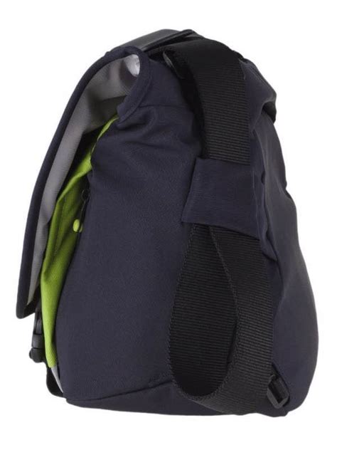 It's definitely not cheap but this will last you several years before it gives out making it a good investment. Moderate Embarrassment - Laptop Messenger Bag : Crumpler ...