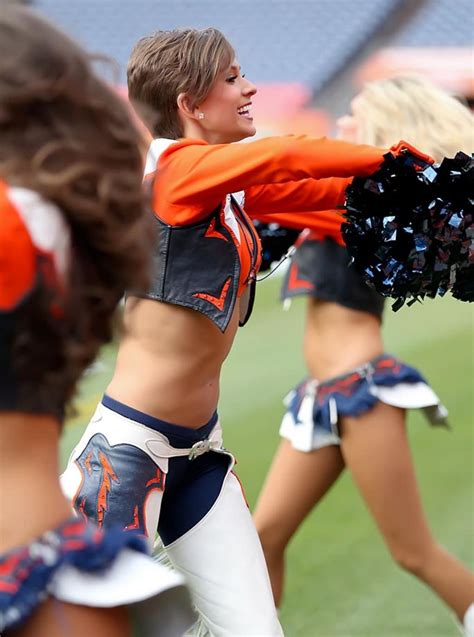 Cheerleader Of The Week Sam Broncos Cheerleaders Denver Bronco