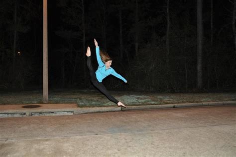 Tilt Jump Ballet Dance Gymnastics Ballet
