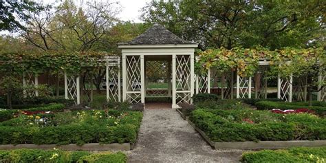 18th Century Garden Backyard Entertaining Gardening Design Diy