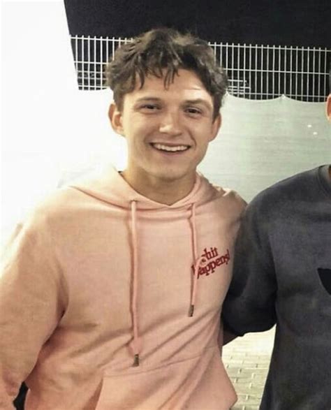 pin by isabella🫀 on tom holland♥️ tom holland tom holland imagines tom holland spiderman