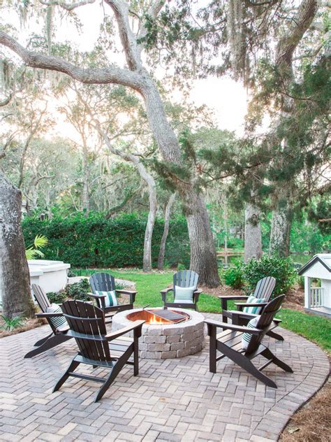 Enter into the wnep home and backyard contest 2020 every saturday for your chance to win outdoor dining set or a deep seating set for free. 8 Winter-Proof Patio Designs | HGTV's Decorating & Design ...