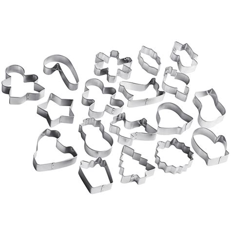 Wilton Holiday Cookie Cutter Set 18 Pieces