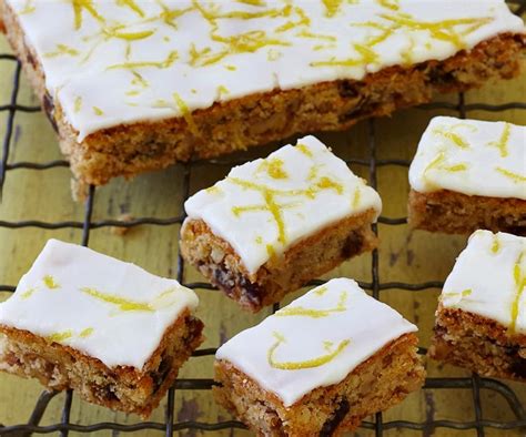 Sweet And Tangy Date And Lemon Slice Recipe