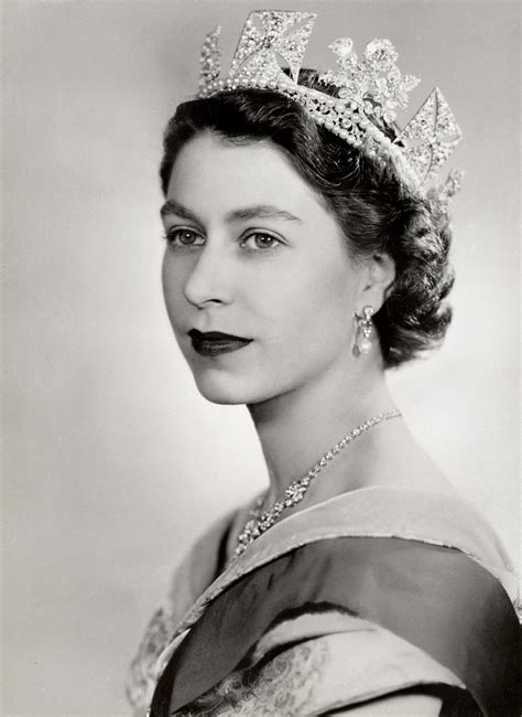 Born 21 april 1926) is queen of the united kingdom and 15 other commonwealth realms. The Queen: Portraits of a Monarch, Windsor Castle ...